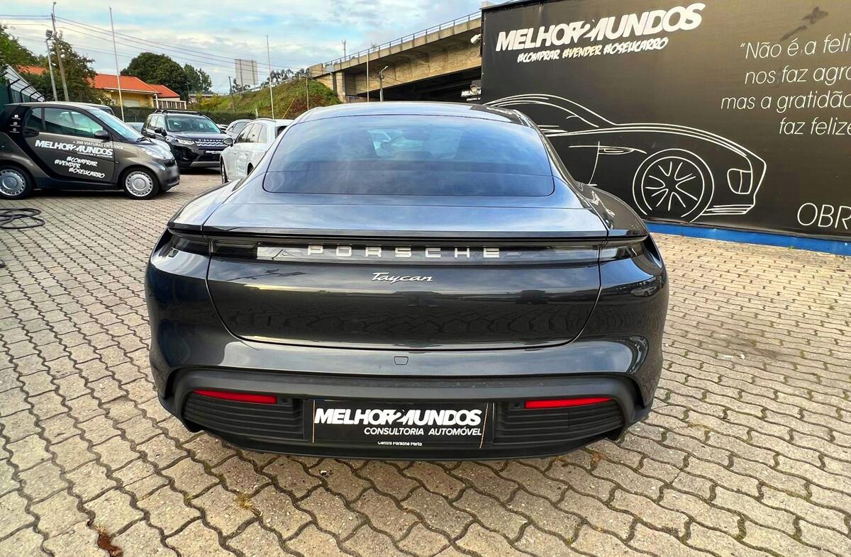 PORSCHE Taycan Taycan