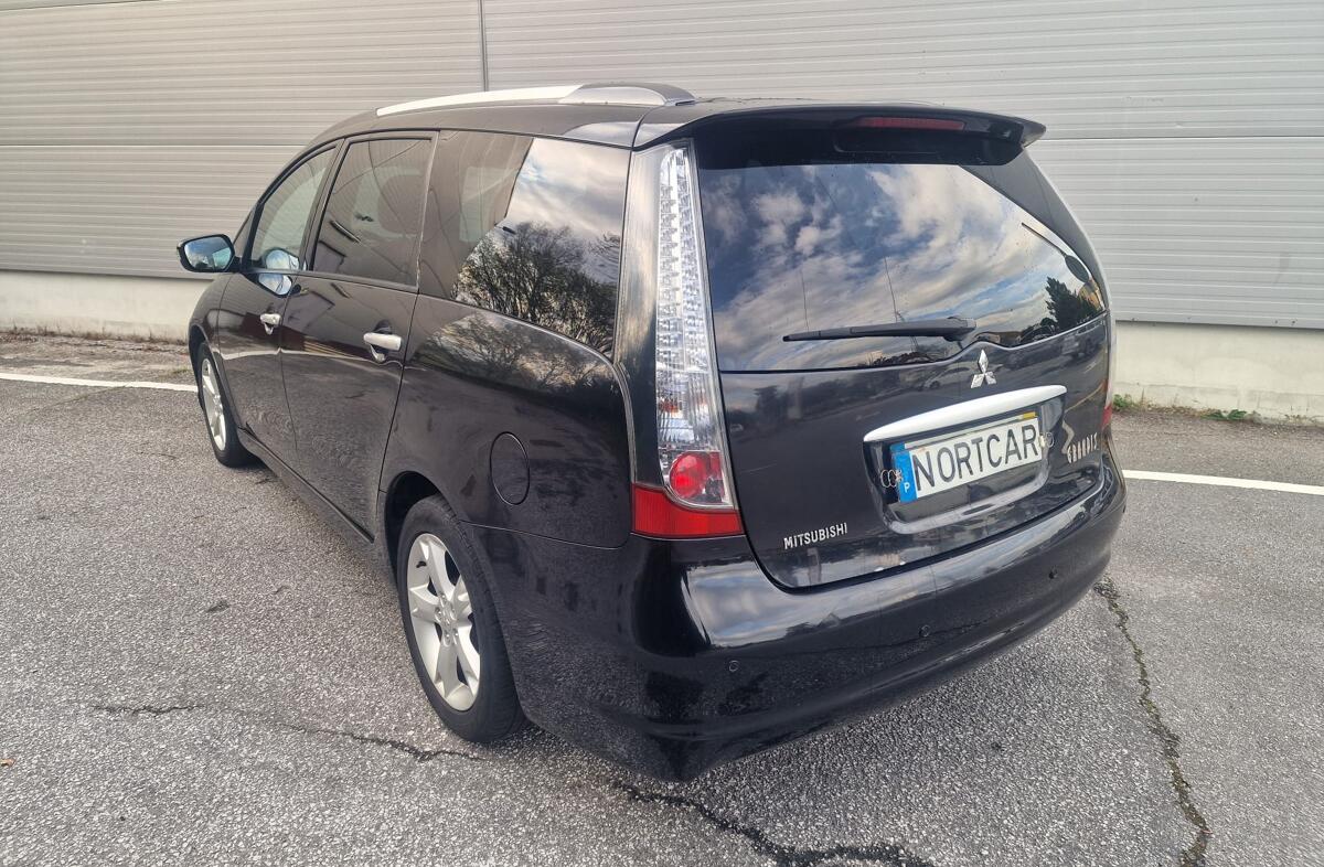 MITSUBISHI Grandis 2.0 DI-D Instyle FPF