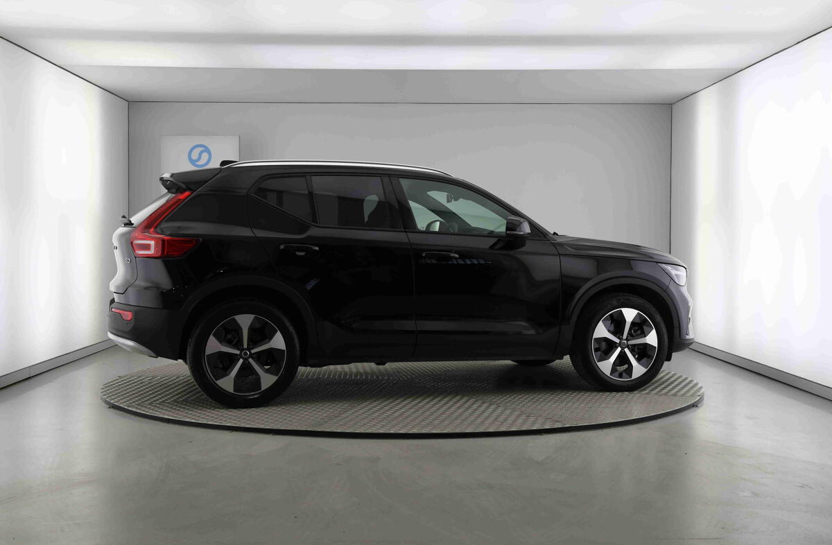 VOLVO XC40 2.0 B3 Core