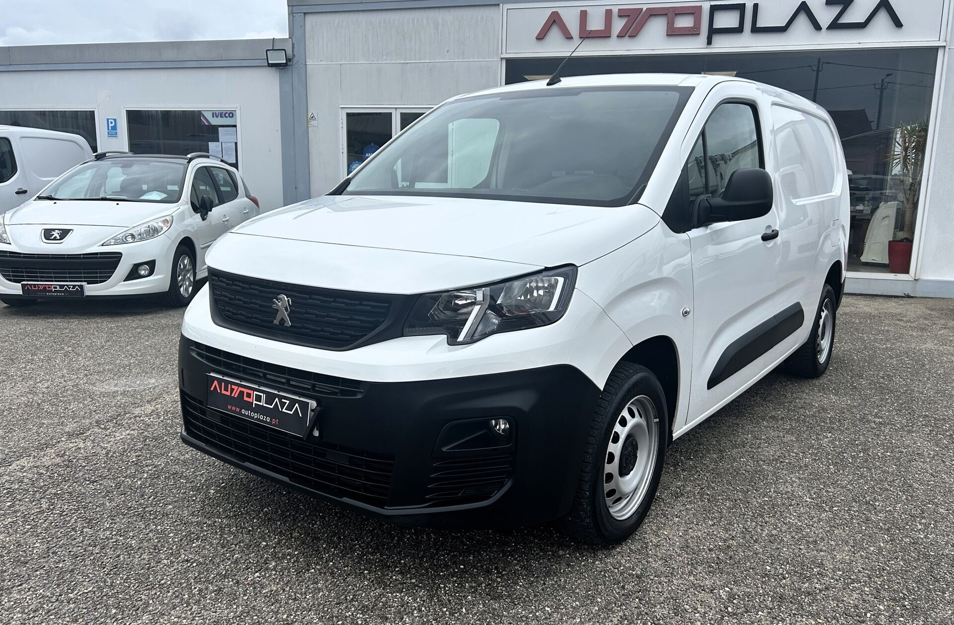 PEUGEOT Partner 1.5 BlueHDi Asphalt Longa