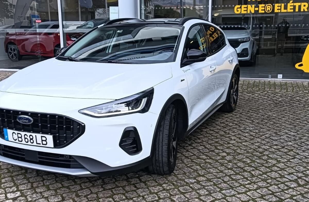 FORD Focus 1.0 EcoBoost MHEV Active X