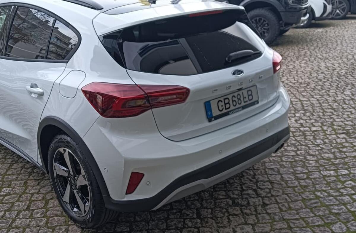 FORD Focus 1.0 EcoBoost MHEV Active X