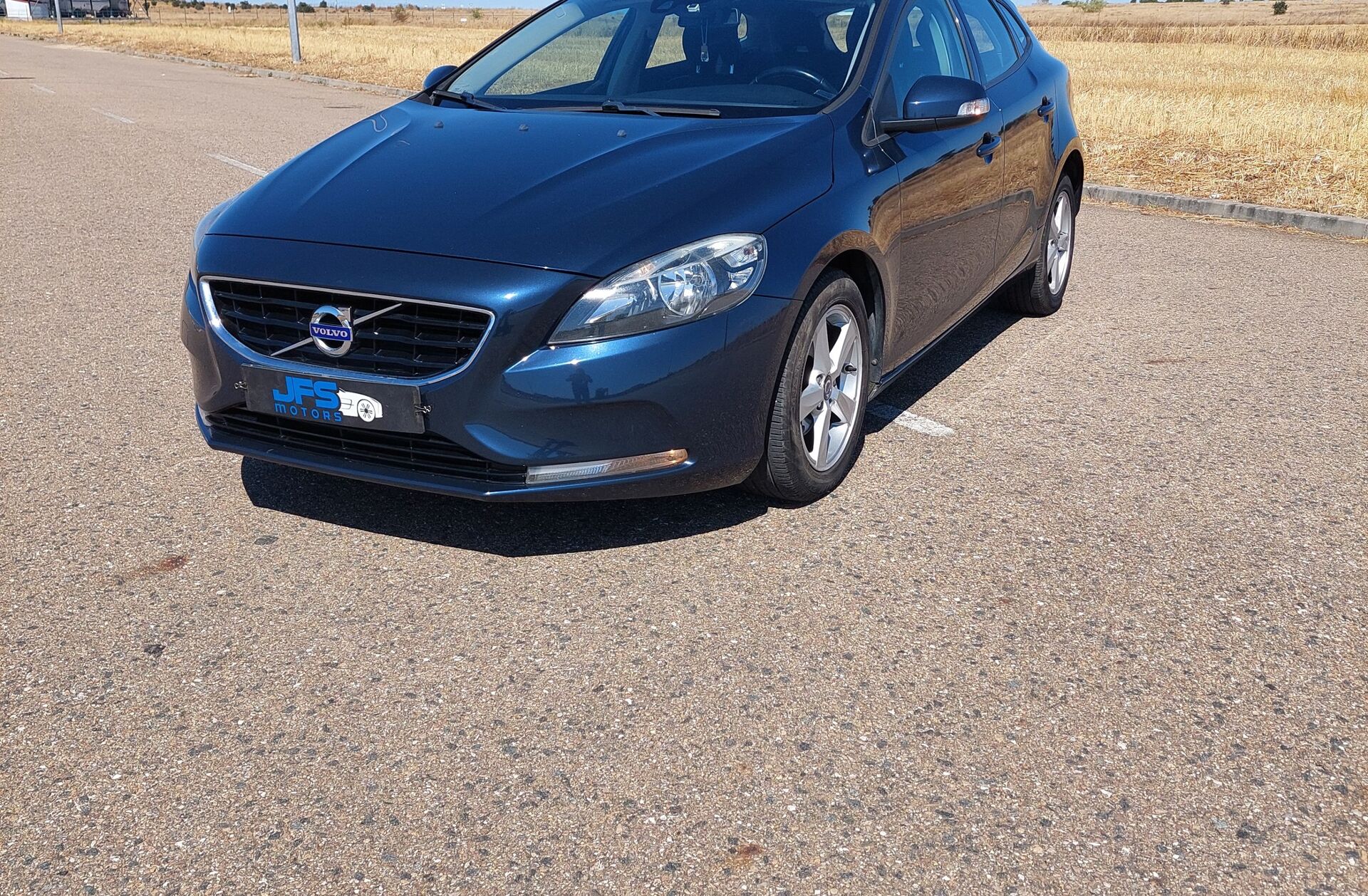 VOLVO V40 1.6 D2 Kinetic