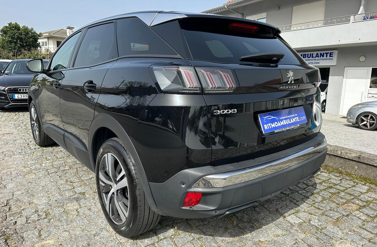 PEUGEOT 3008 1.5 BlueHDi Allure