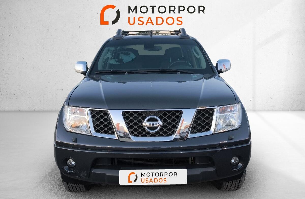NISSAN Navara 2.5 dCi CD LE