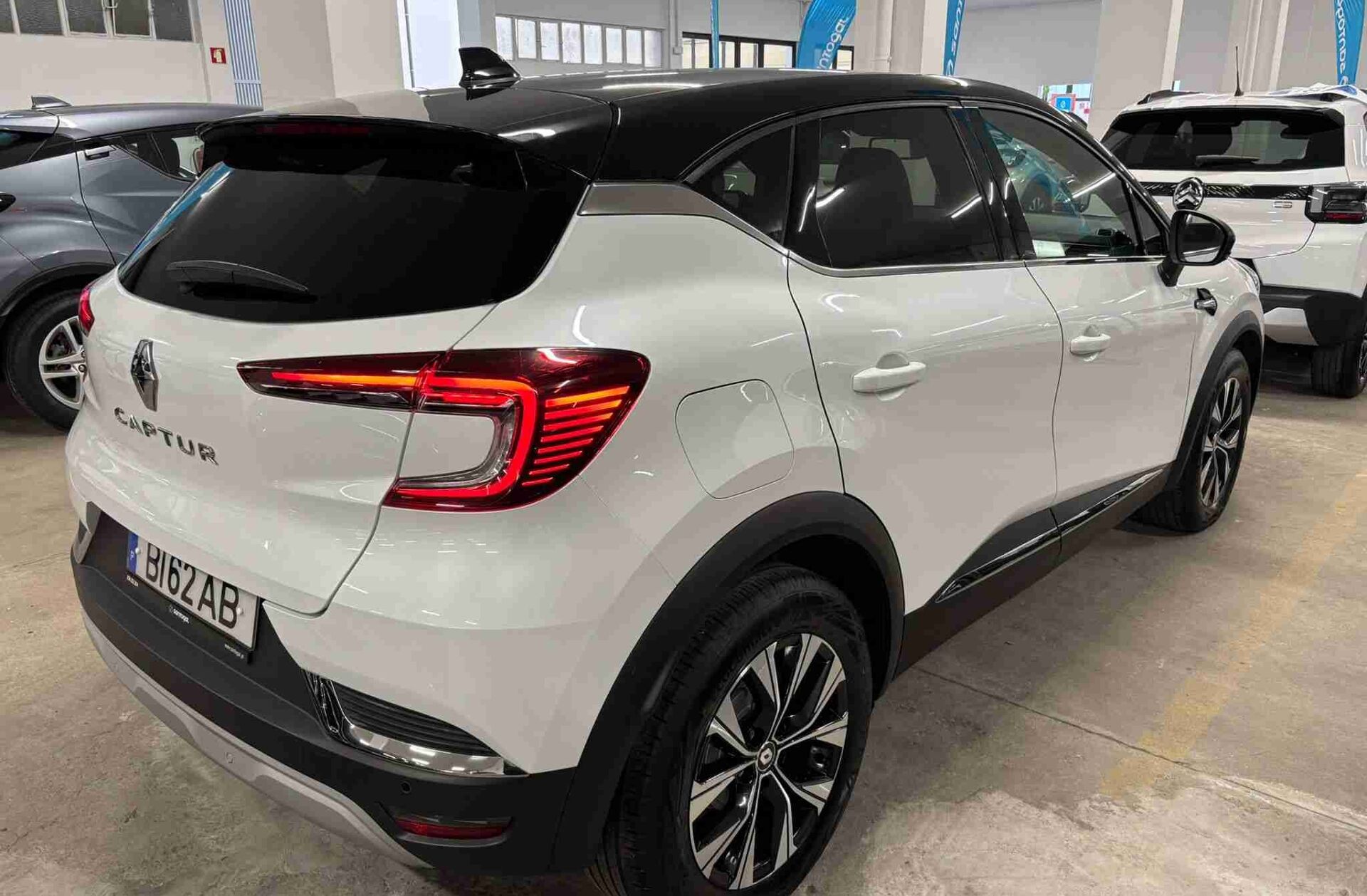 RENAULT Captur 1.0 TCe Techno Bi-Fuel