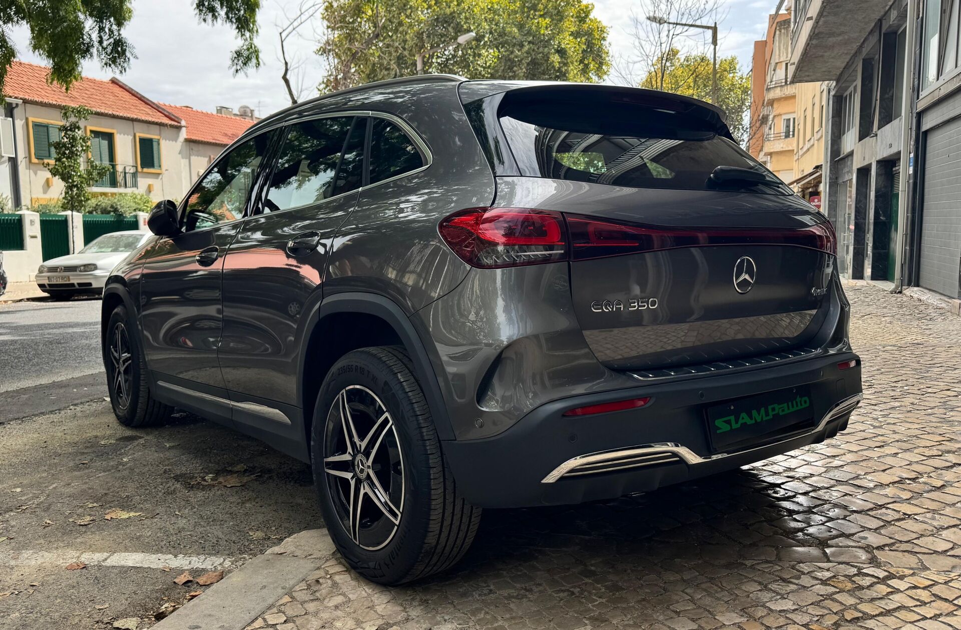 MERCEDES EQA 350 4Matic AMG Line