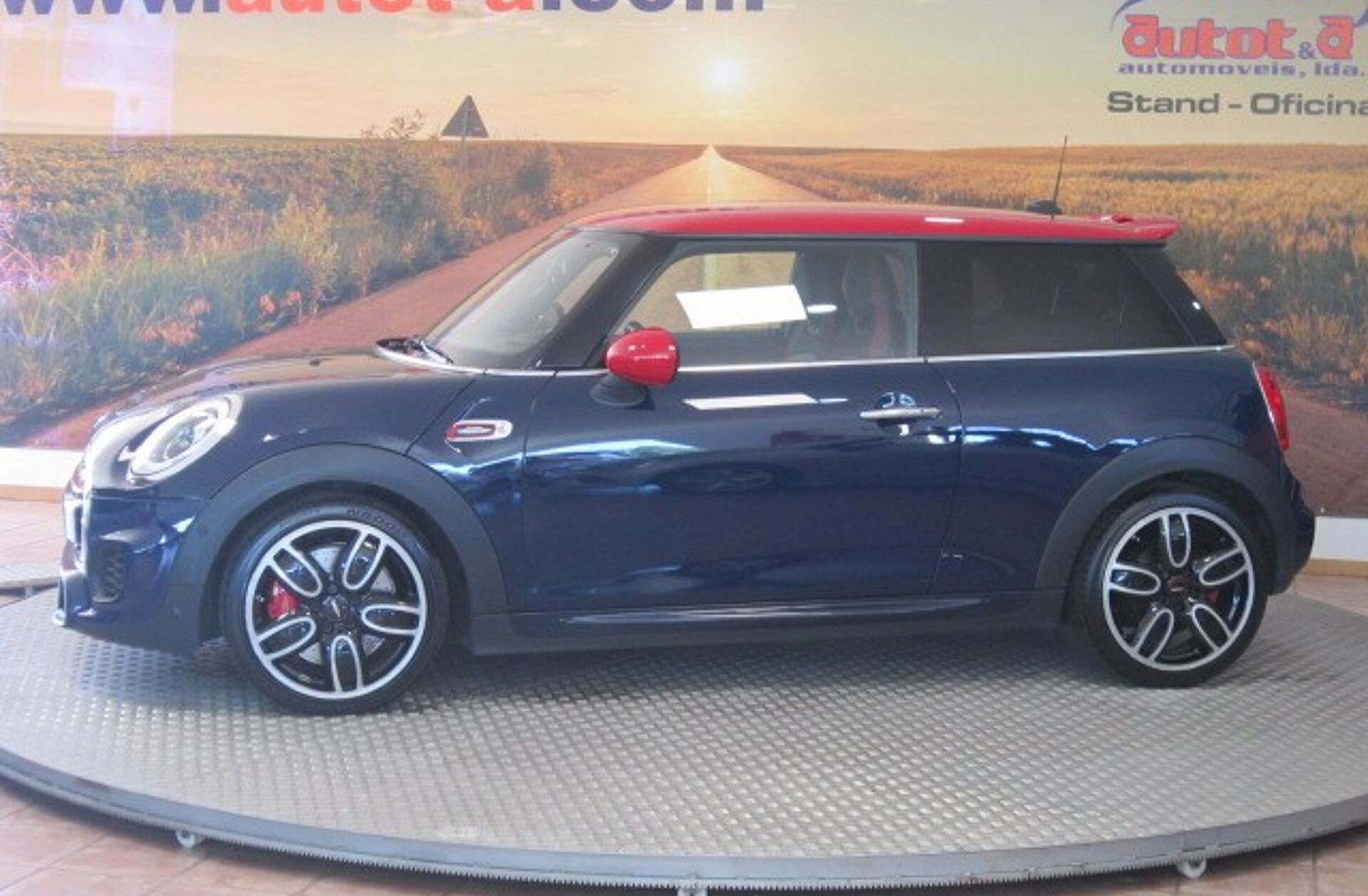 MINI Mini John Cooper Works Auto Desportiva
