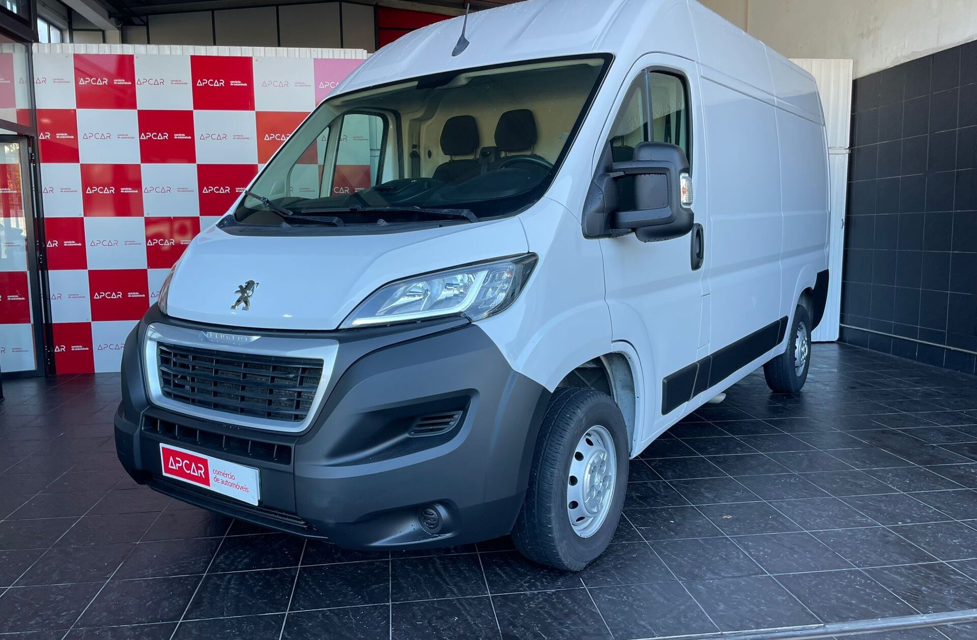 PEUGEOT Boxer 2.2 BlueHDi 333 L2 CD