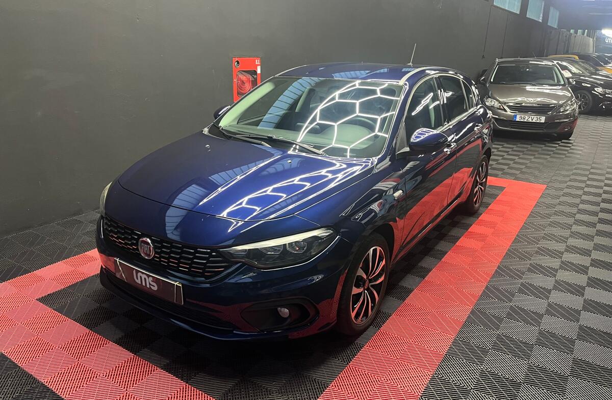 FIAT Tipo 1.6 M-Jet Lounge