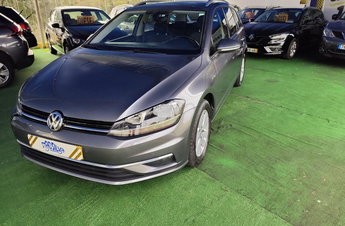 VOLKSWAGEN Golf 1.6 TDi Confortline