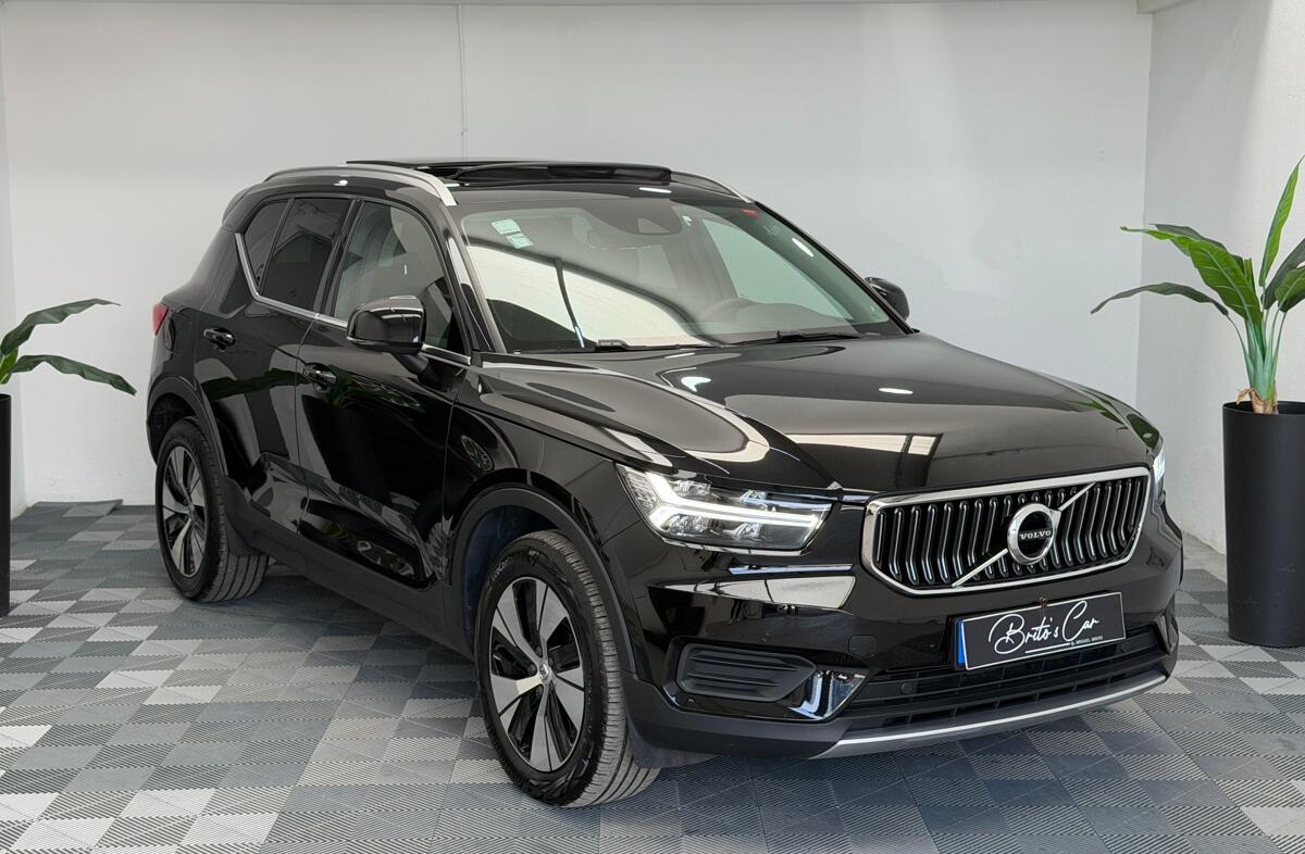 VOLVO XC40 1.5 T5 PHEV Inscription Expression