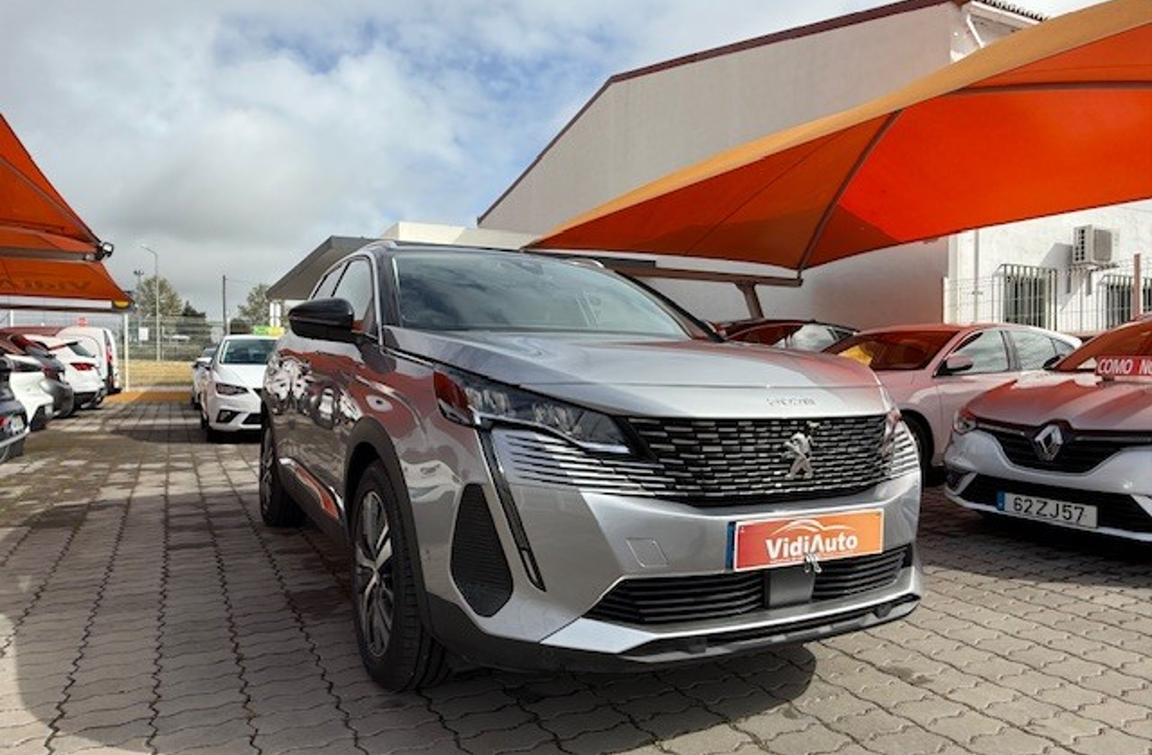 PEUGEOT 3008 1.6 Hybrid4 Allure Pack e-EAT8