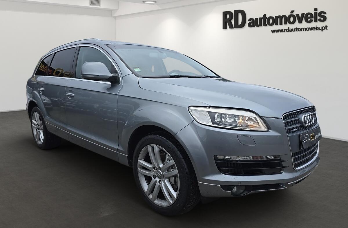 AUDI Q7 3.0 TDi Exclusive Tiptronic