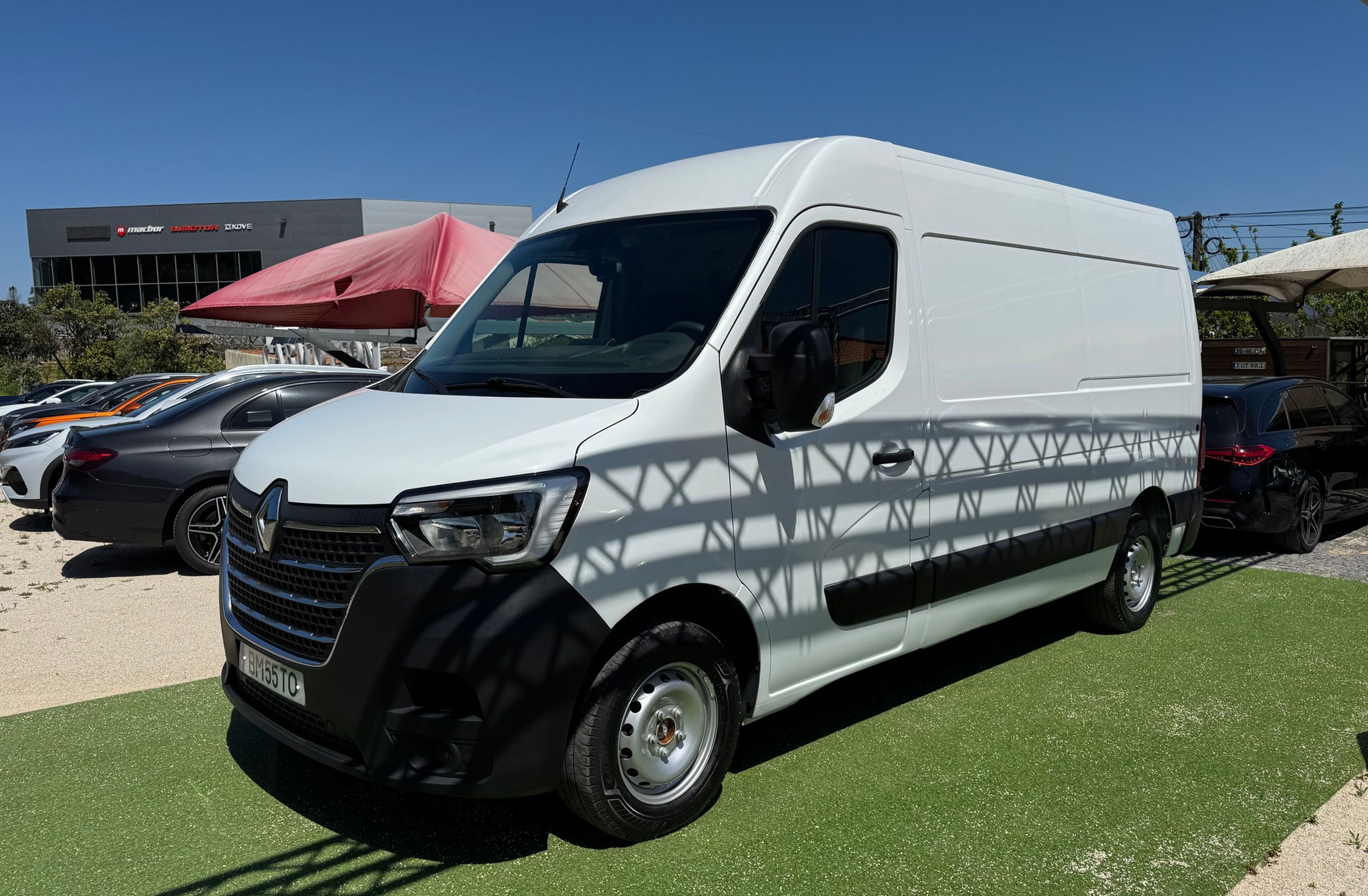RENAULT Master 2.3 dCi L2H2 3.5T