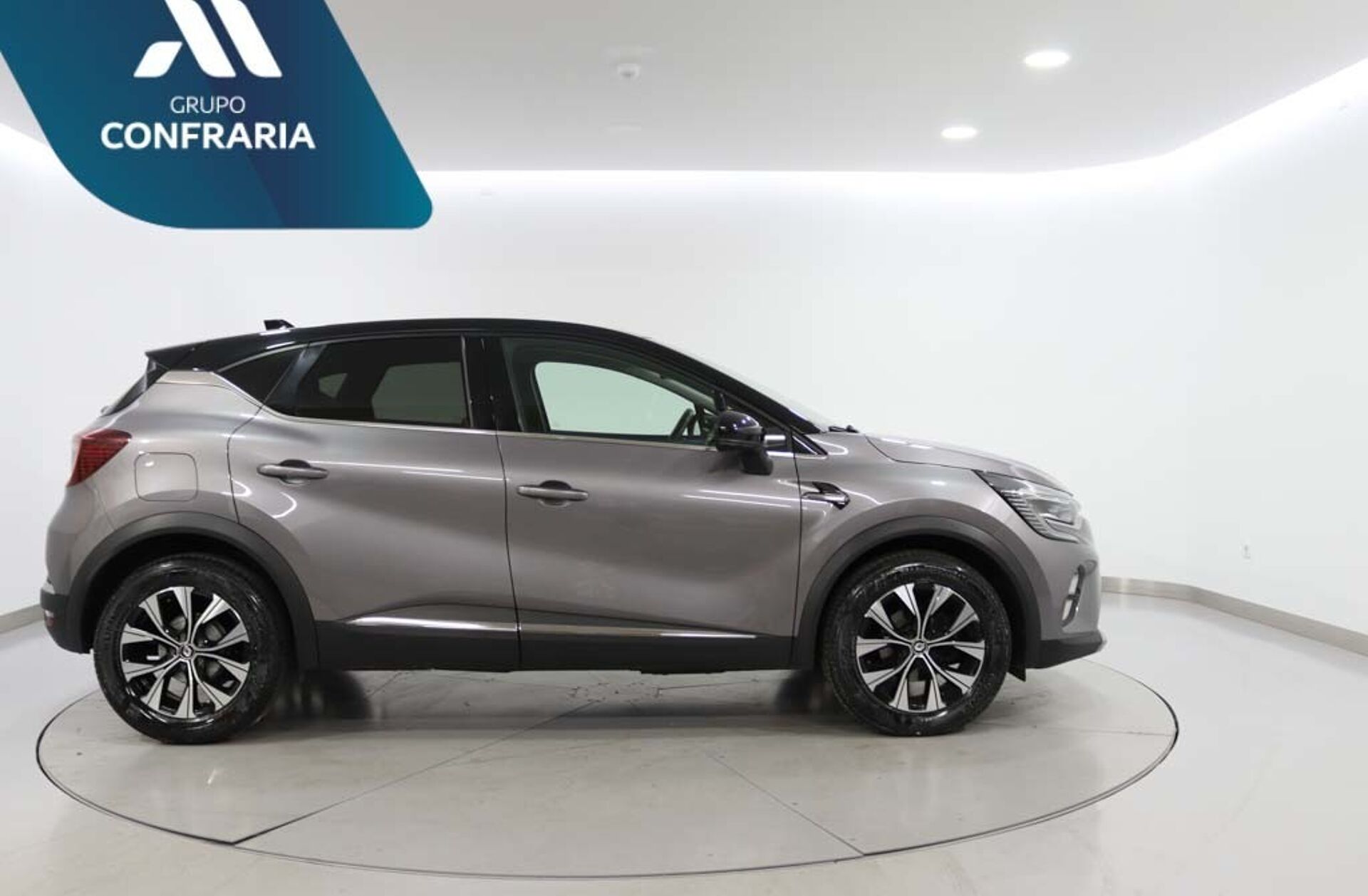 RENAULT Captur 1.0 TCe Techno Bi-Fuel