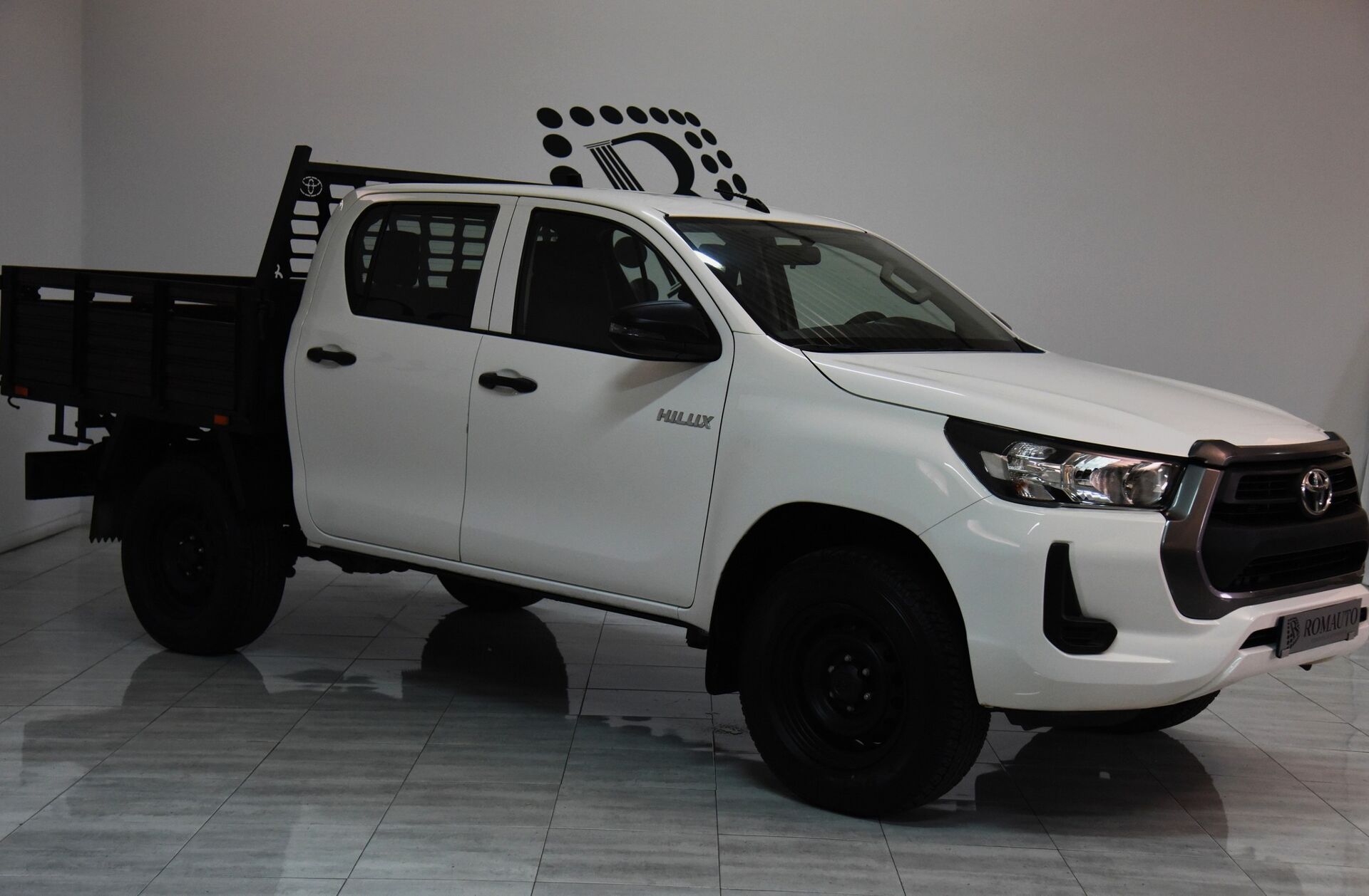TOYOTA Hilux 2.4 D-4D 2WD CD CM