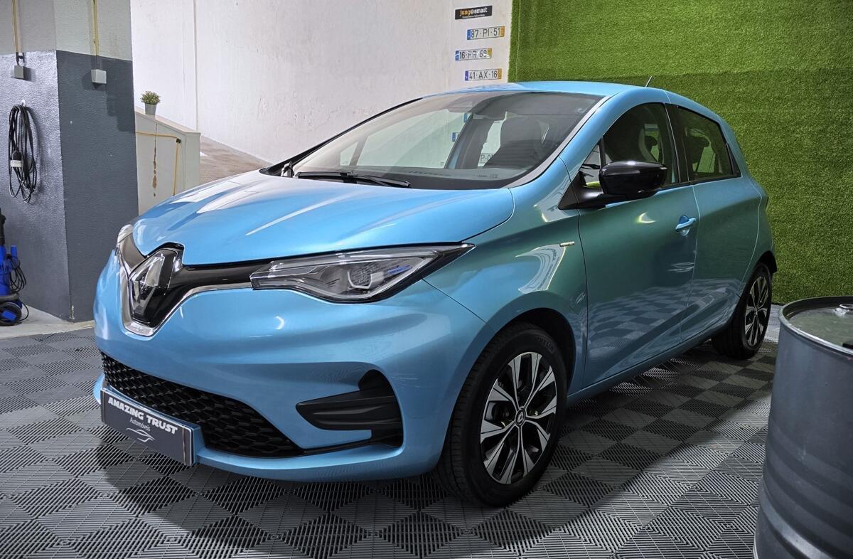 RENAULT ZOE Limited 50