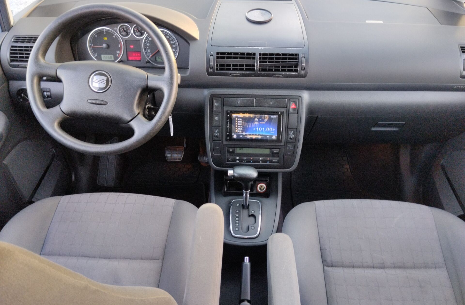 SEAT Alhambra 1.9 TDi Reference Tip.