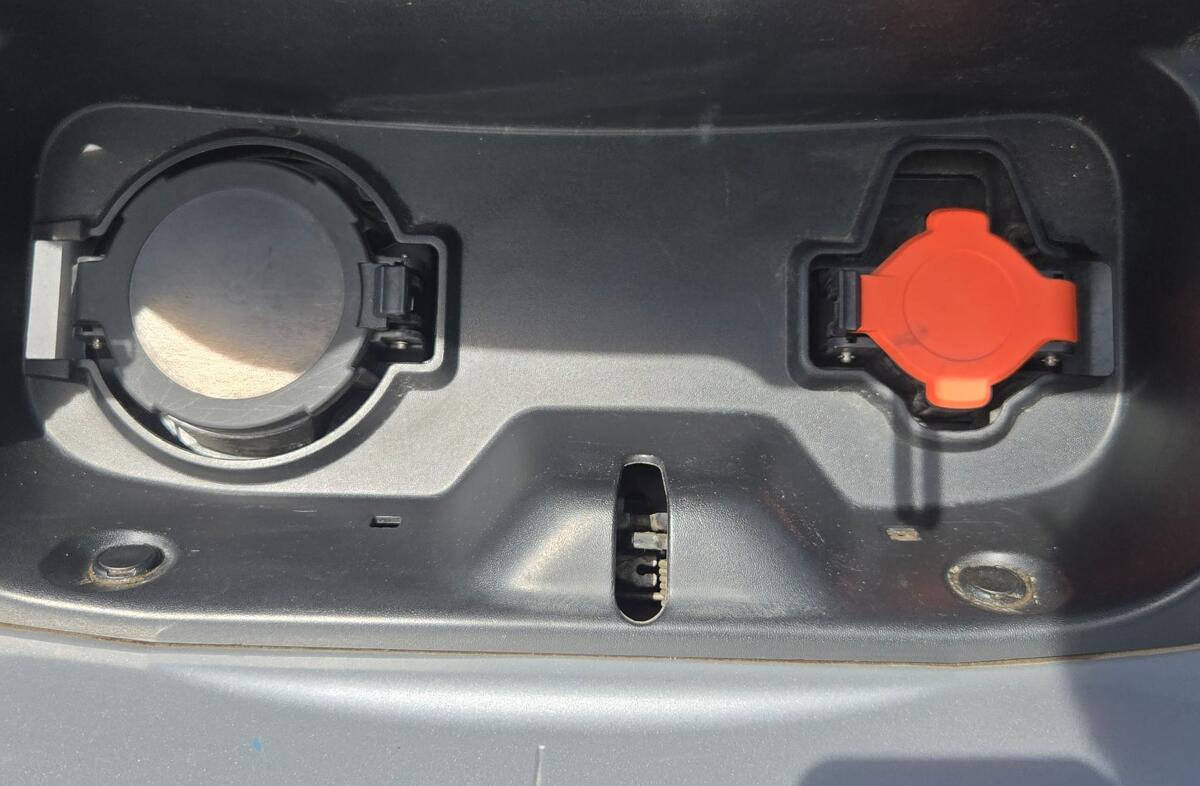 NISSAN Evalia e- 5L Navegador