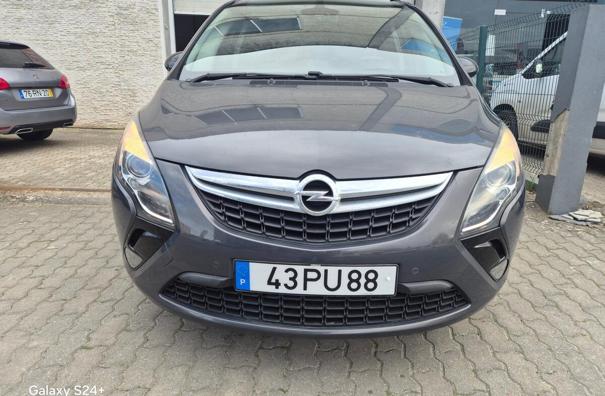 OPEL Zafira 1.6 T Executive S/S
