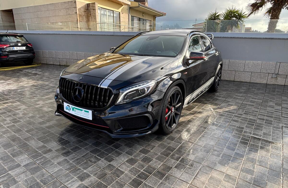 MERCEDES Classe GLA GLA 220 CDi AMG Line 4-Matic