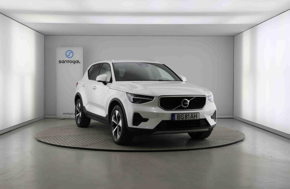 VOLVO XC40 2.0 B3 Core