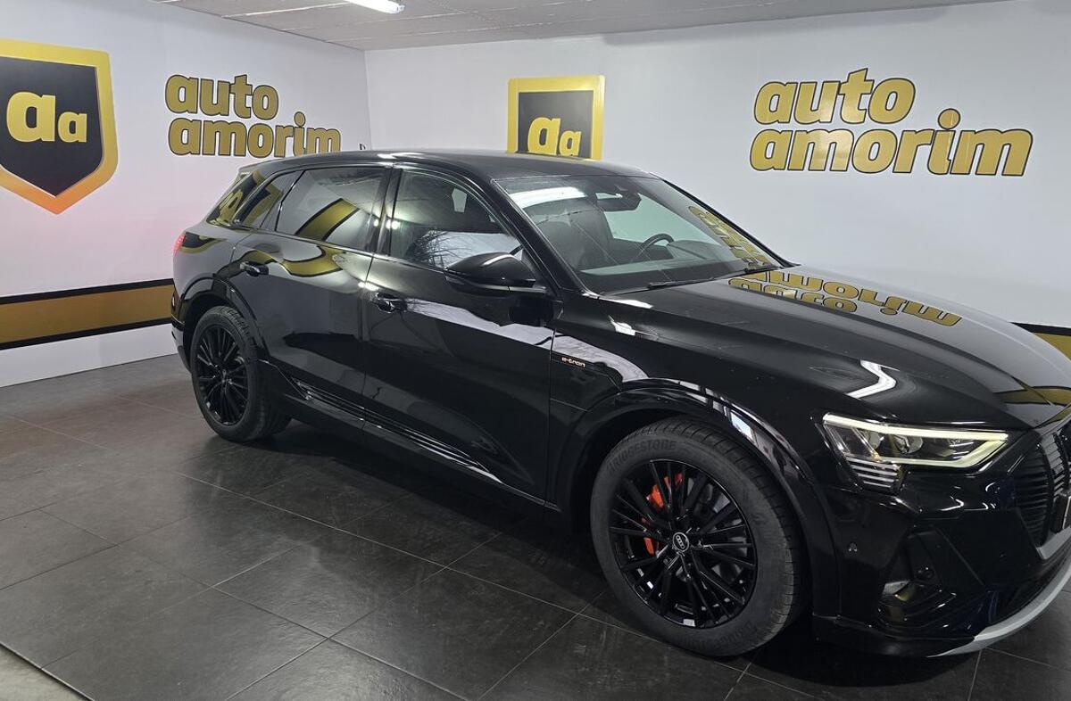 AUDI e-tron GT quattro