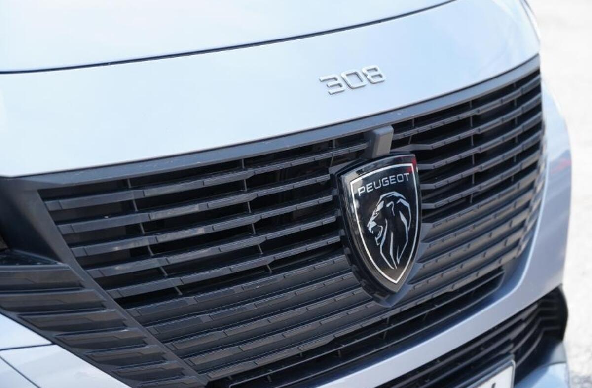 PEUGEOT 308 SW 1.2 PureTech Allure