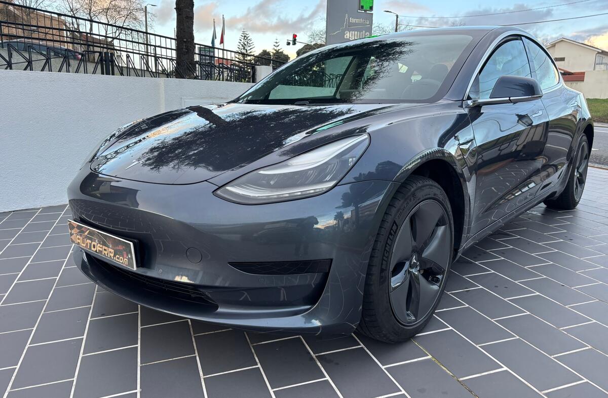 TESLA Model 3 Standard Range Plus RWD