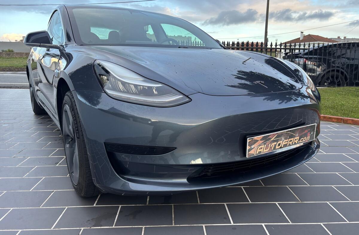 TESLA Model 3 Standard Range Plus RWD