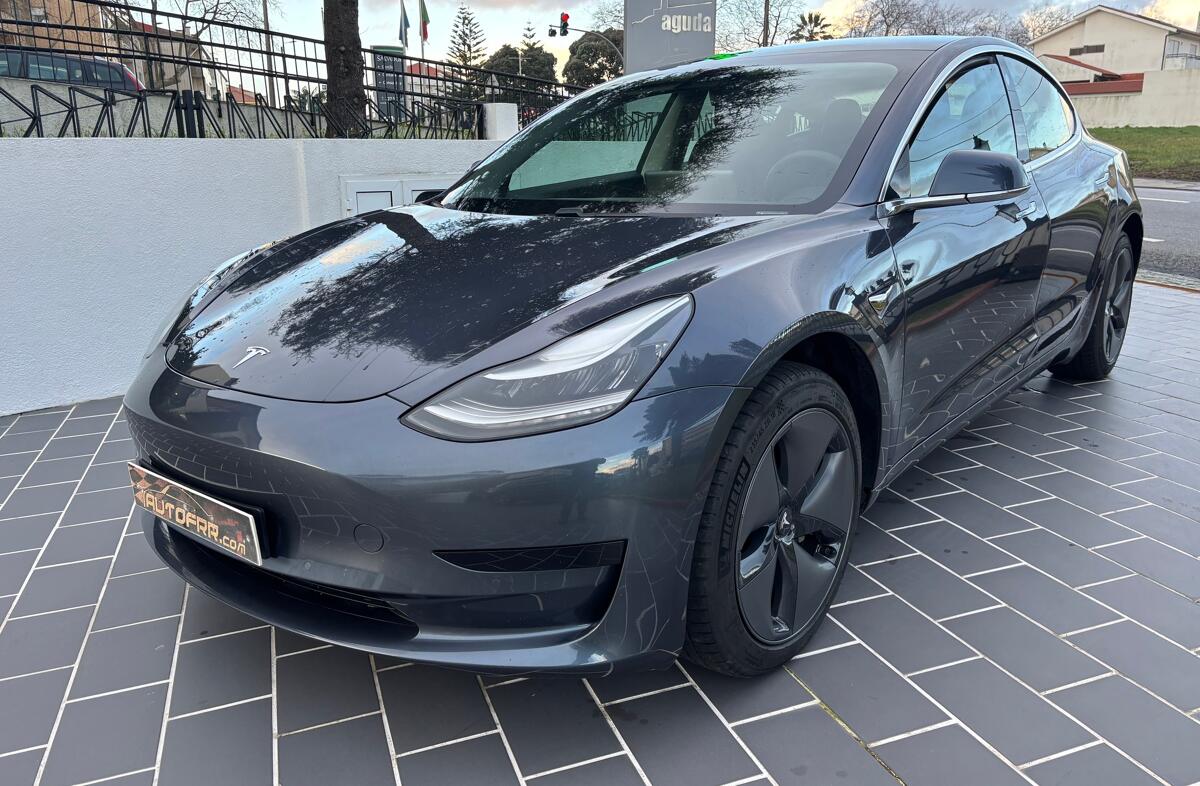 TESLA Model 3 Standard Range Plus RWD