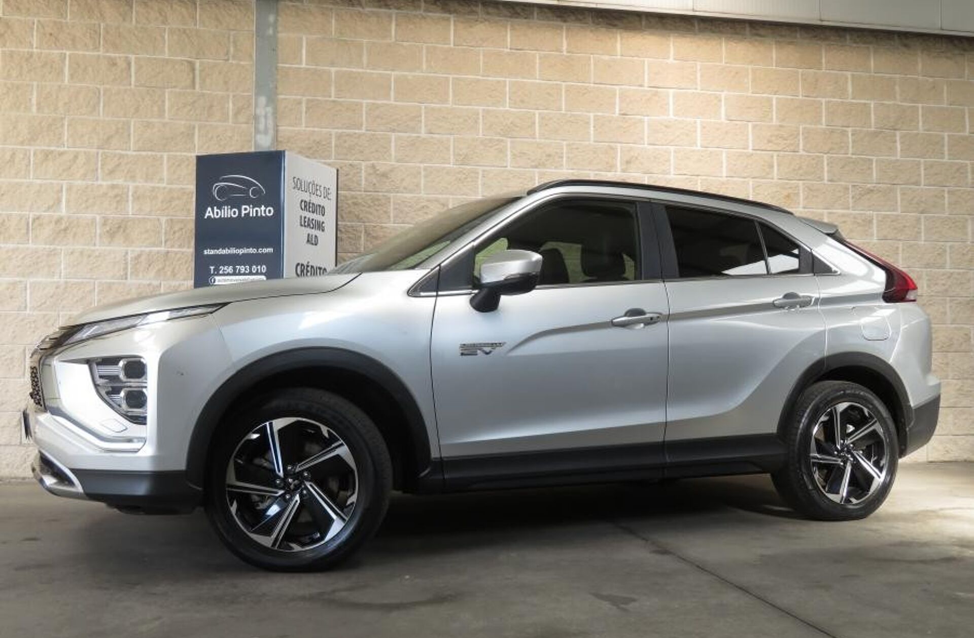 MITSUBISHI Eclipse Cross 2.4 PHEV eMotion