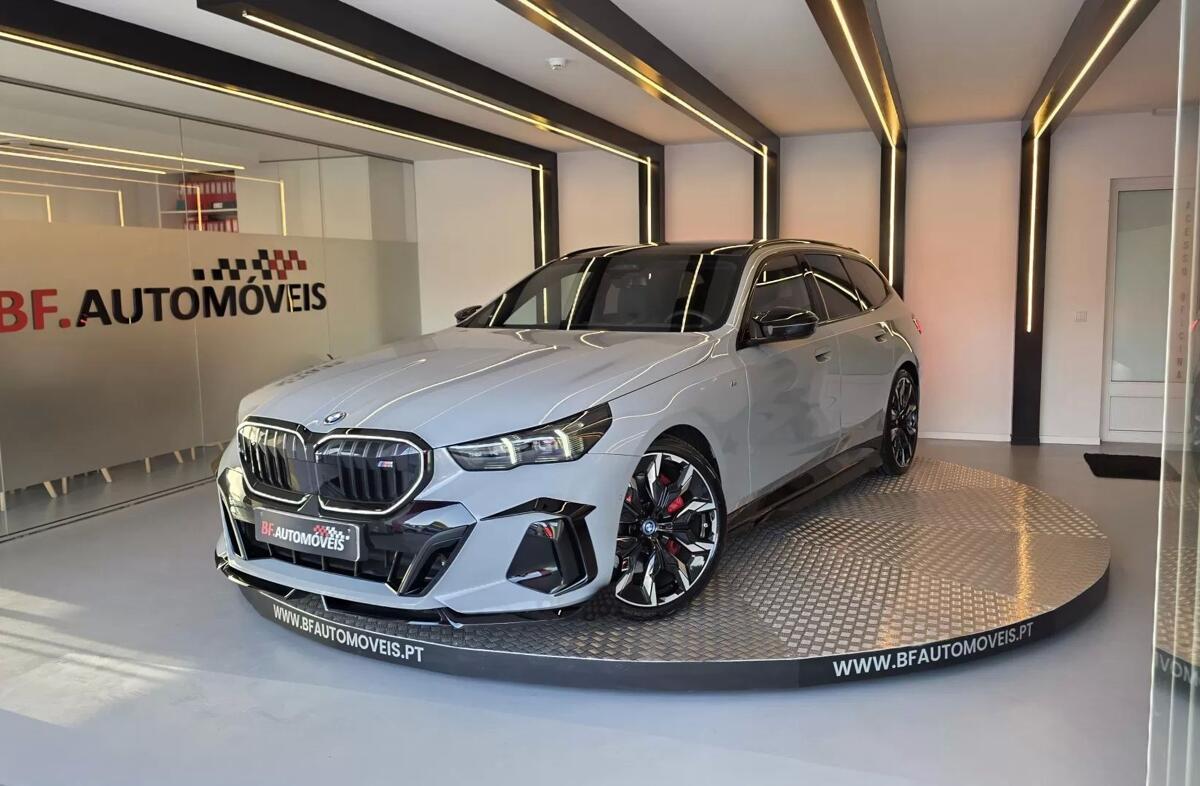 BMW i5 eDrive40 Pack Desportivo M Pro