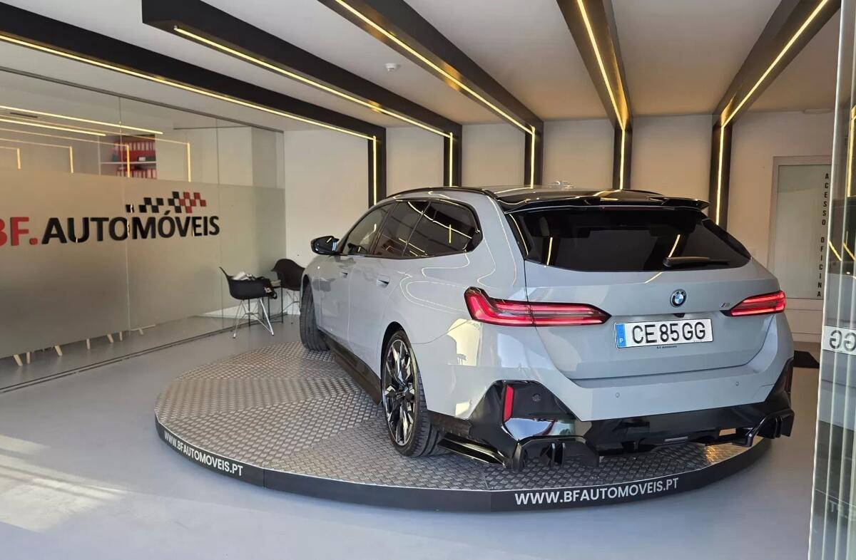 BMW i5 eDrive40 Pack Desportivo M Pro