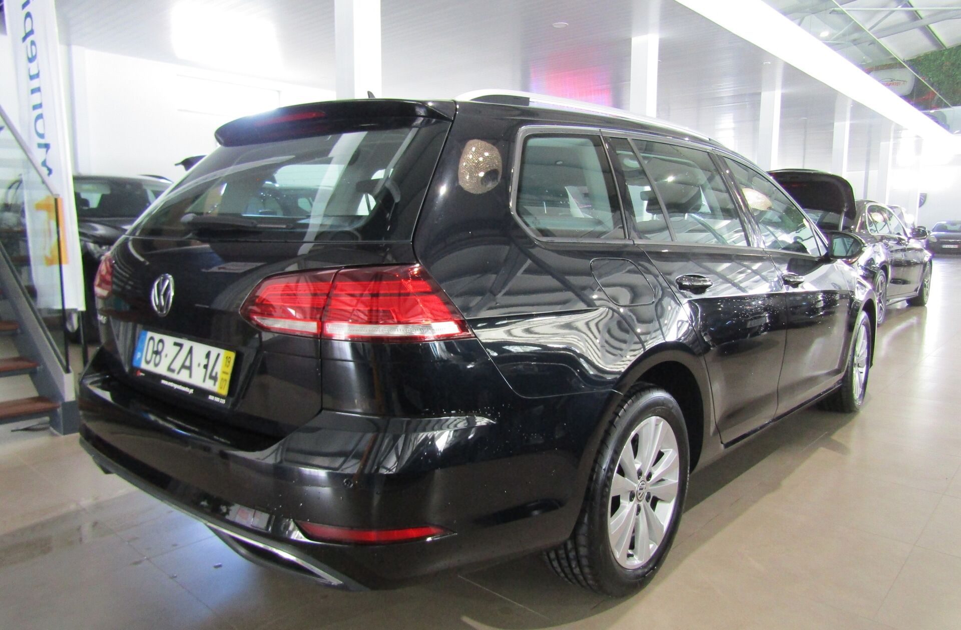 VOLKSWAGEN Golf V.1.6 TDI Confortline