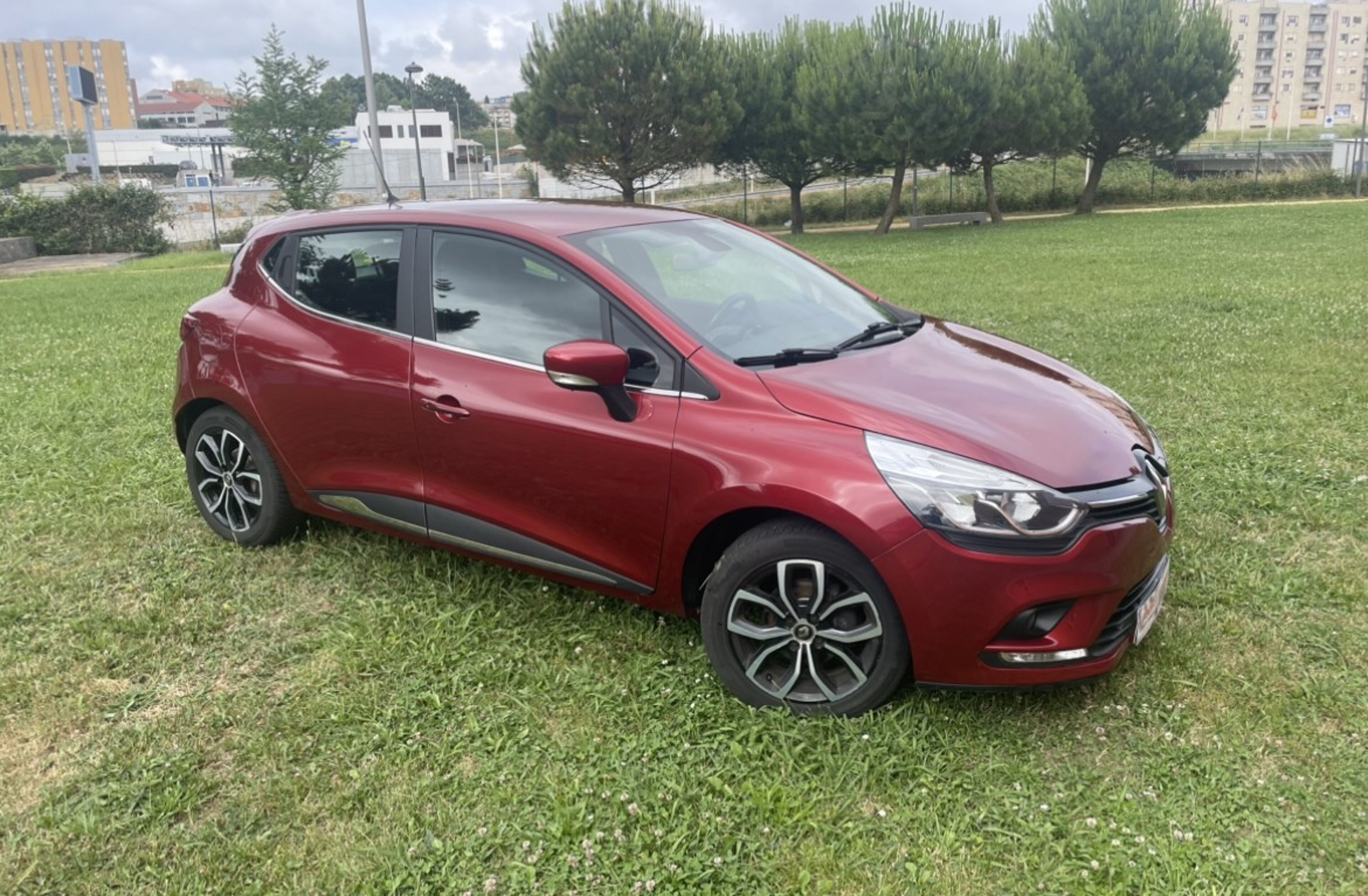 RENAULT Clio 0.9 TCe Limited