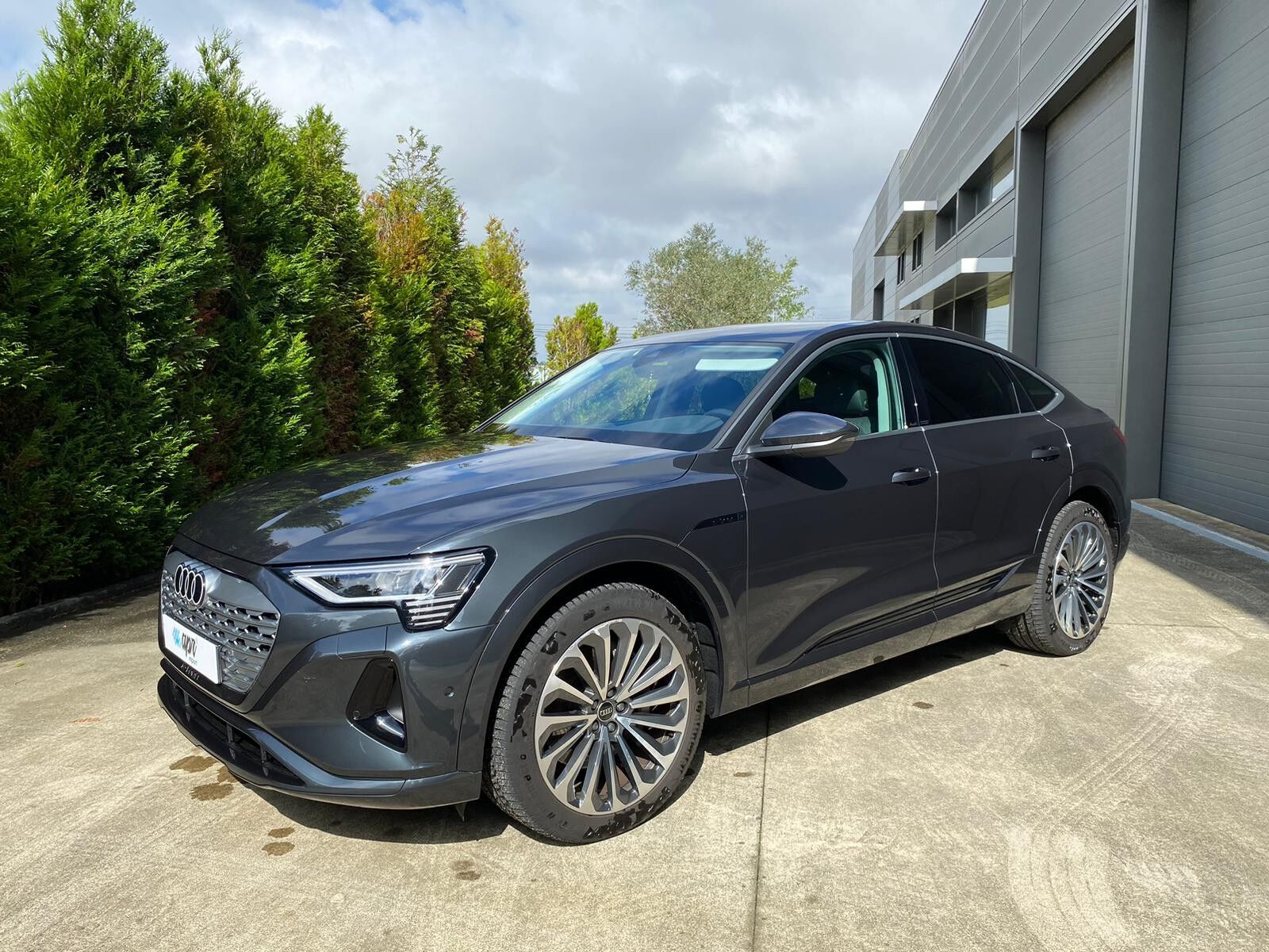 Audi E-tron GT quattro com 13 900 km por 68 000 € APR Import | Porto