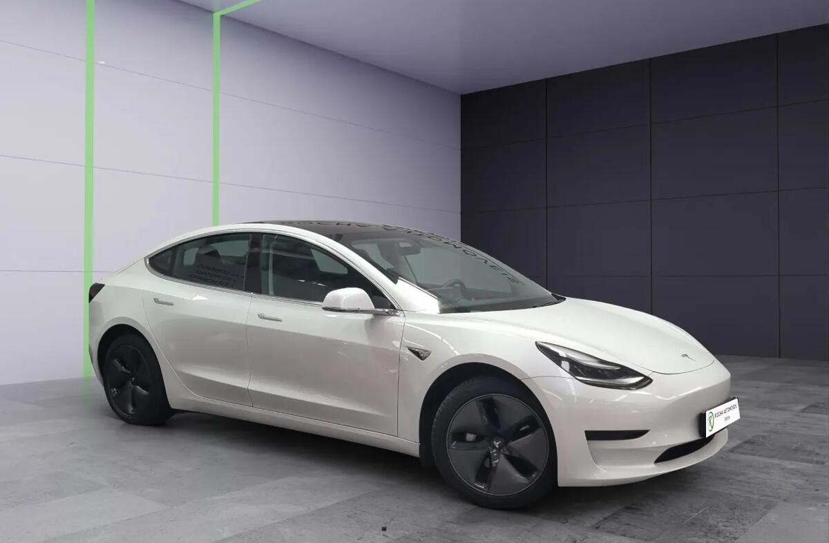 TESLA Model 3 Standard Range Plus RWD