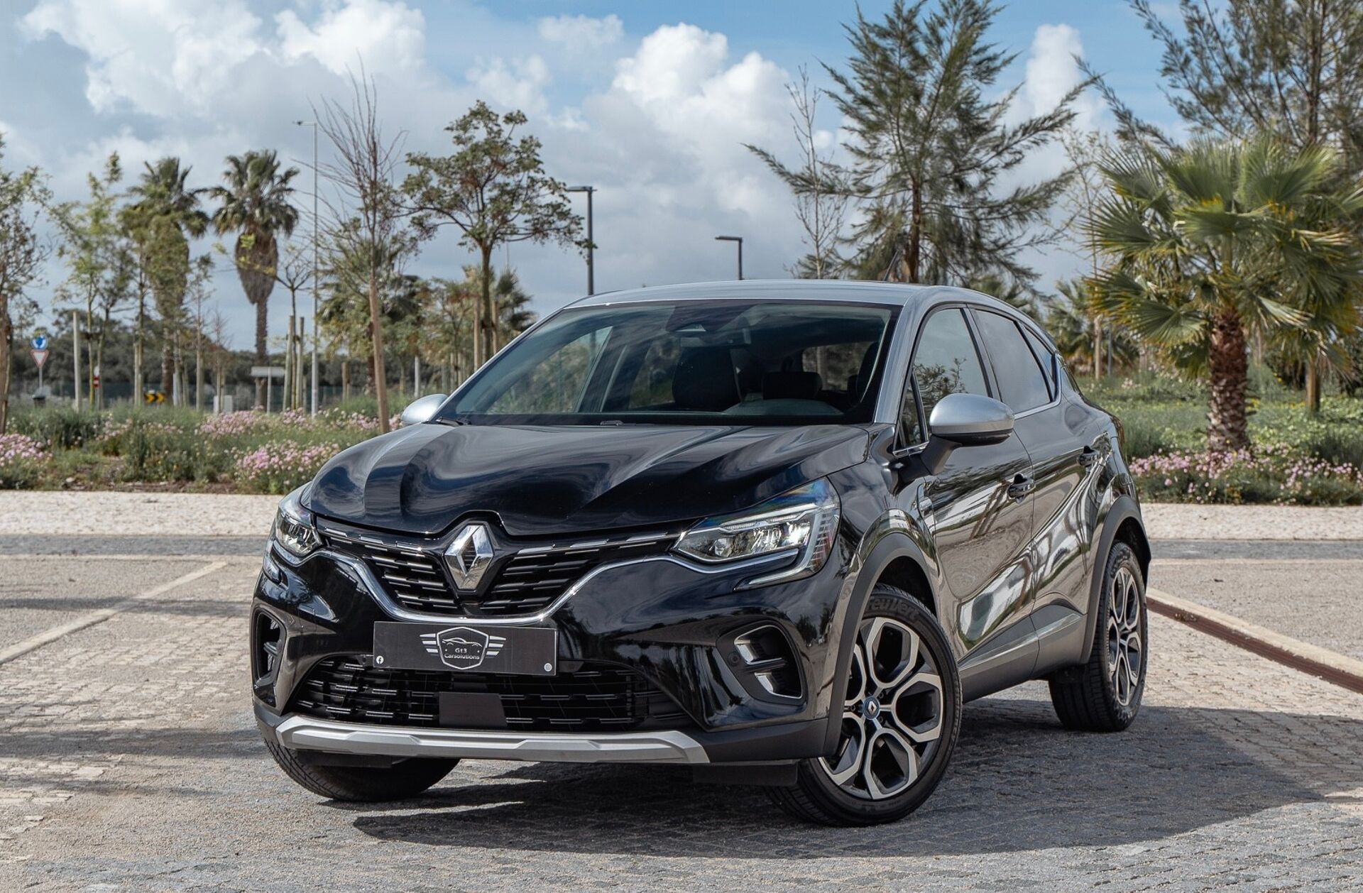RENAULT Captur 1.6 E-Tech Plug-In Exclusive