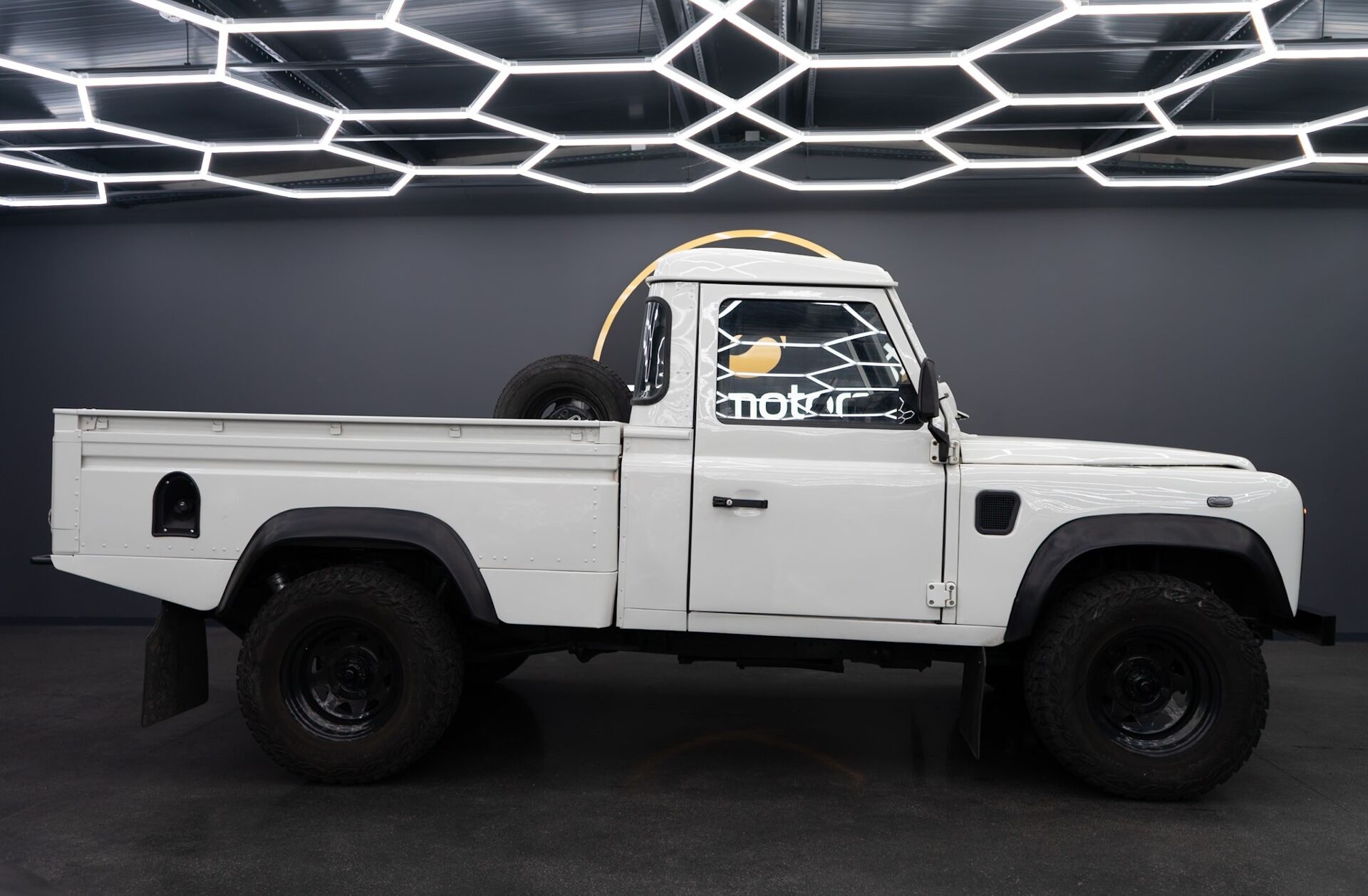 LAND ROVER Defender 90 PU 2.5 Td5 S