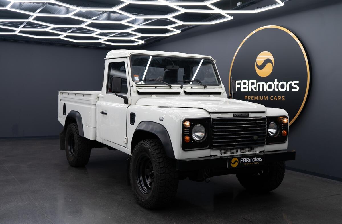 LAND ROVER Defender 90 PU 2.5 Td5 S