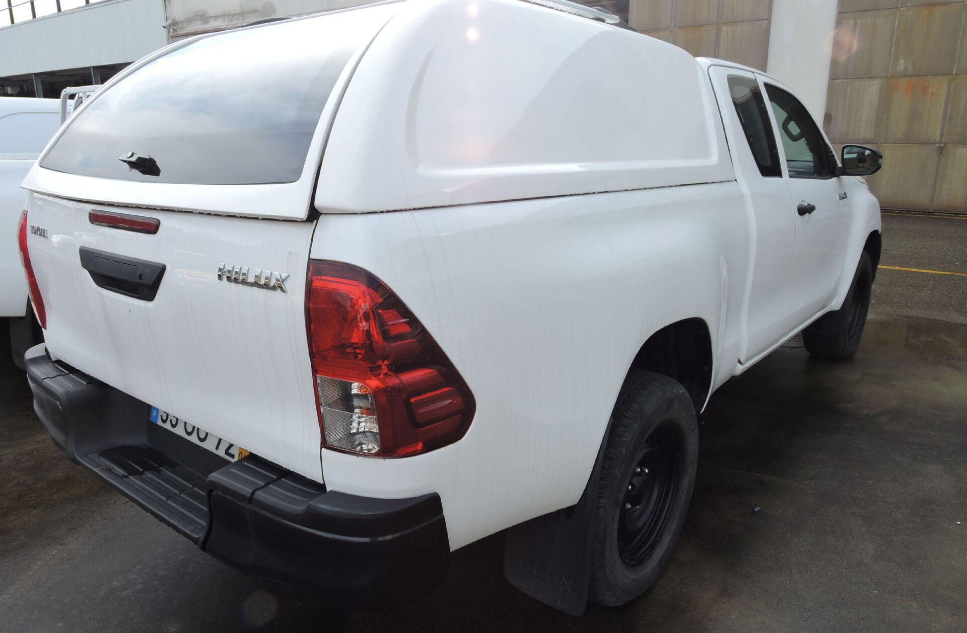 TOYOTA Hilux 2.4 D-4D 4WD CE 3L CH