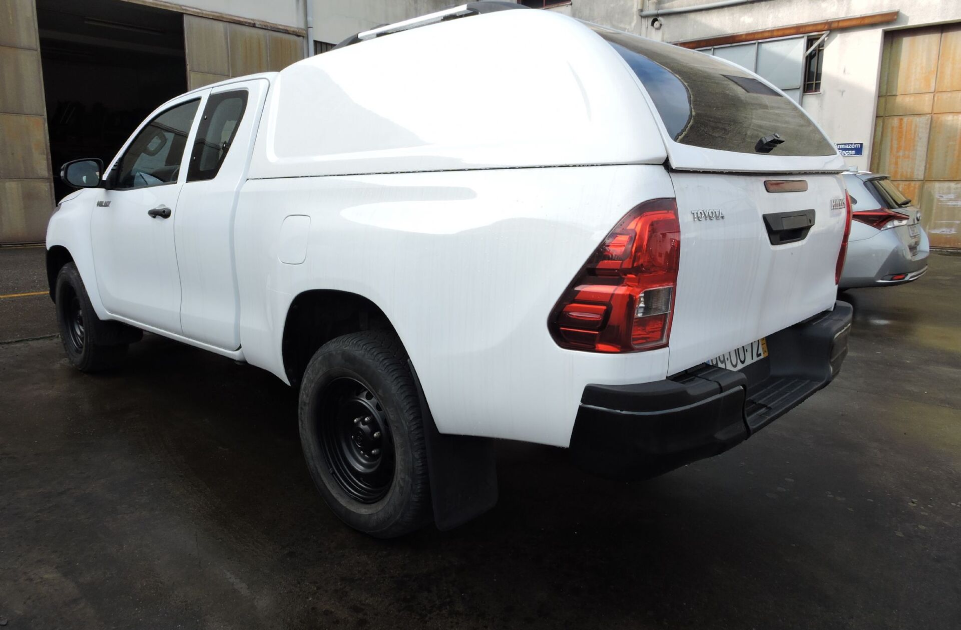 TOYOTA Hilux 2.4 D-4D 4WD CE 3L CH