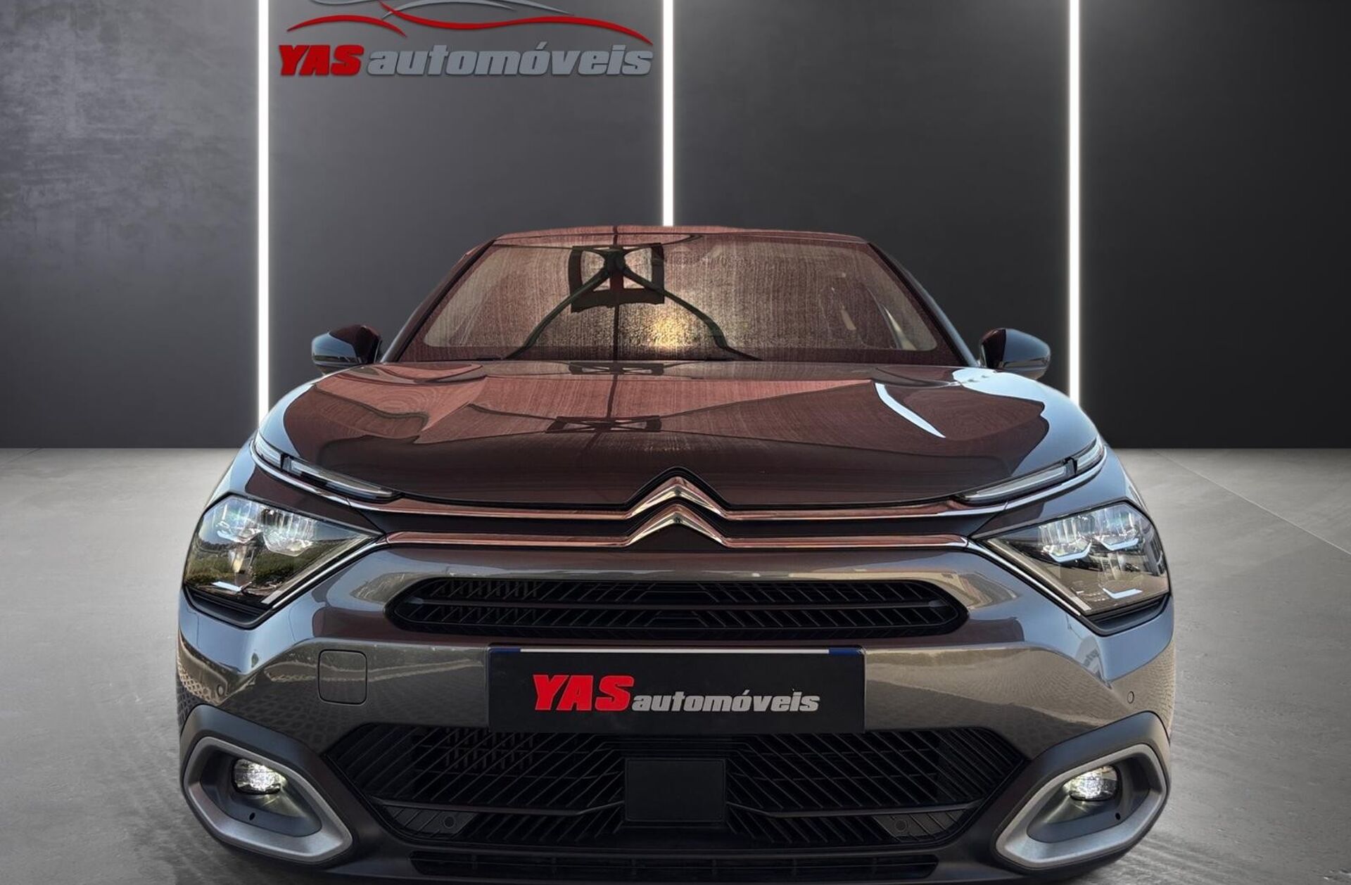 CITROEN C4 1.2 PureTech Shine EAT8