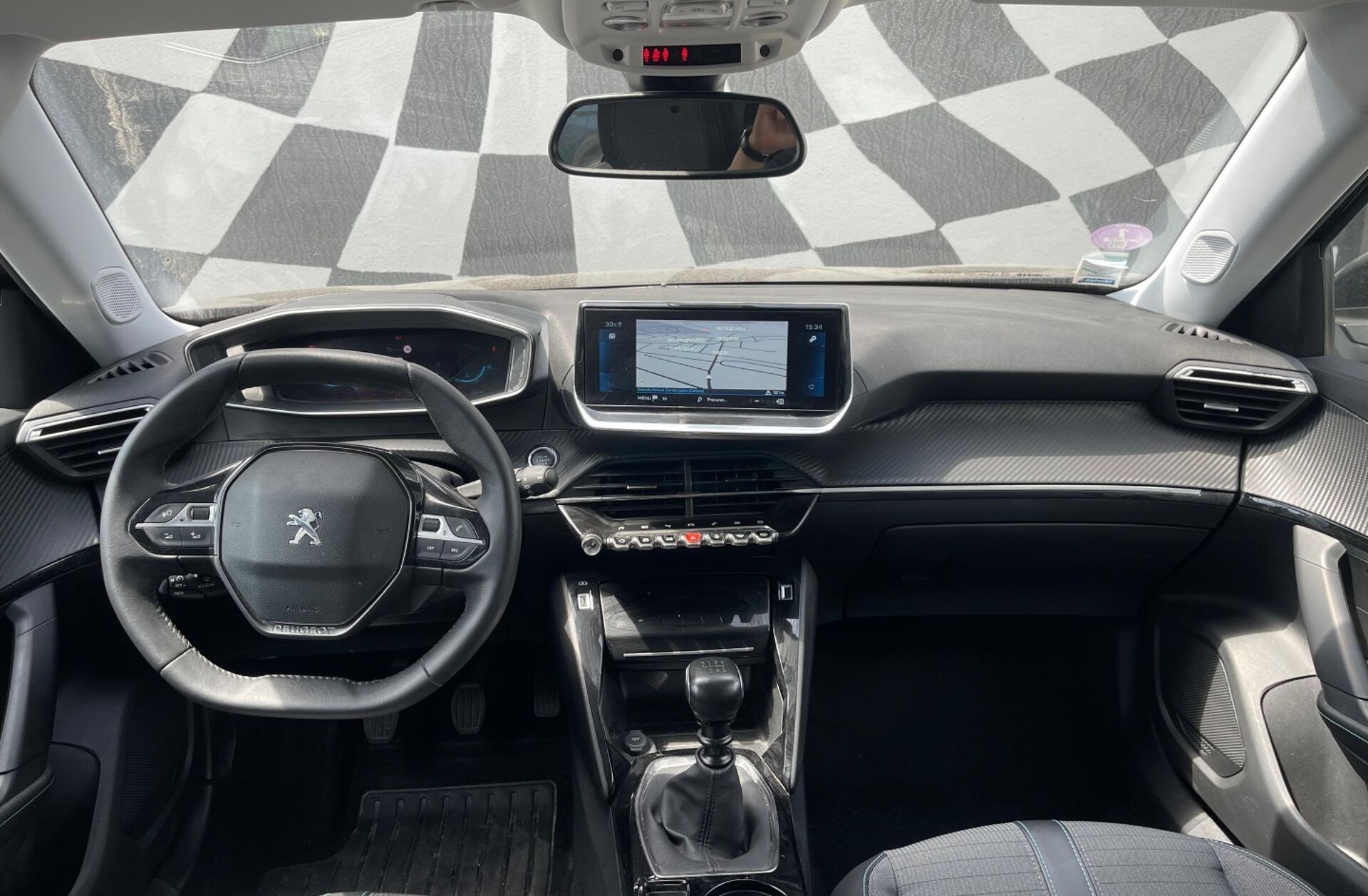 PEUGEOT 2008 1.2 PureTech Allure