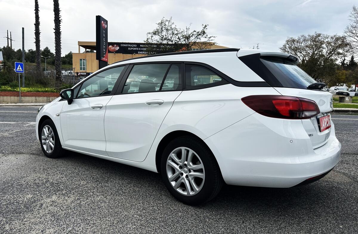 OPEL Astra 1.5 D Business Edition Aut. S/S