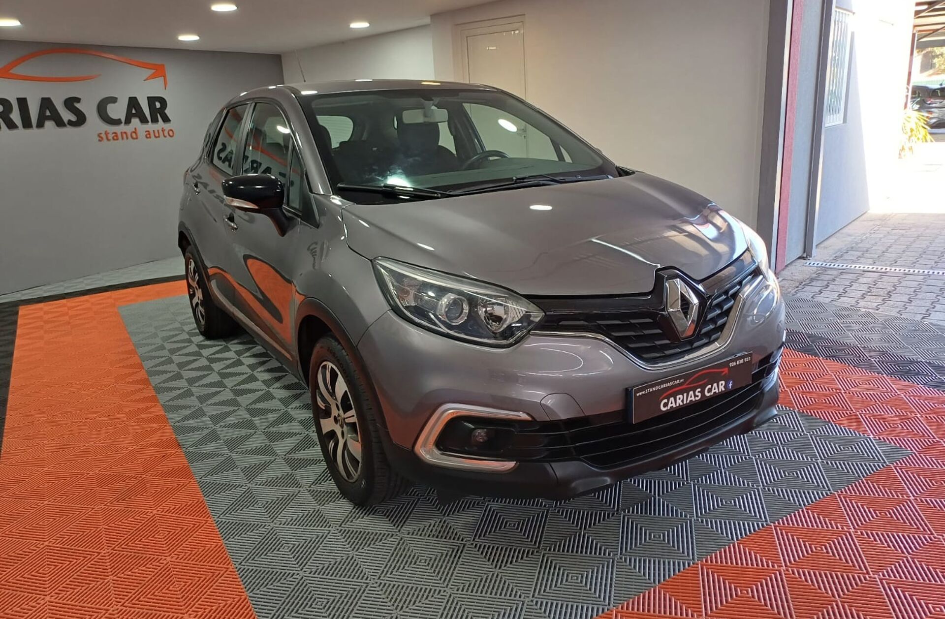 RENAULT Captur 0.9 TCe Exclusive