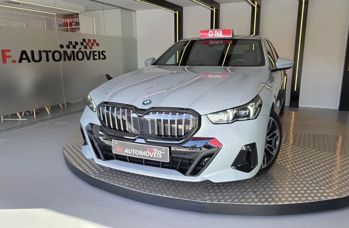 BMW Serie-5 530 e Pack Desportivo M