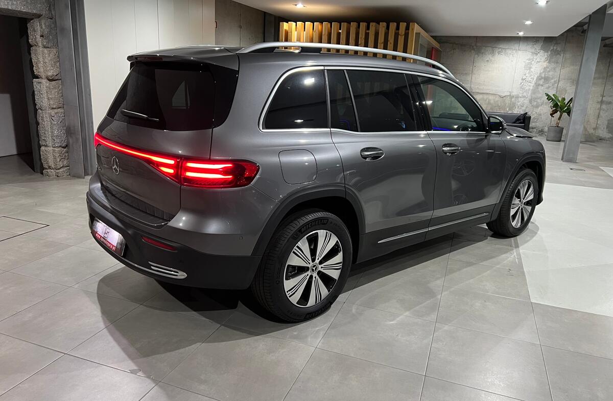 MERCEDES EQB 250+ Edition